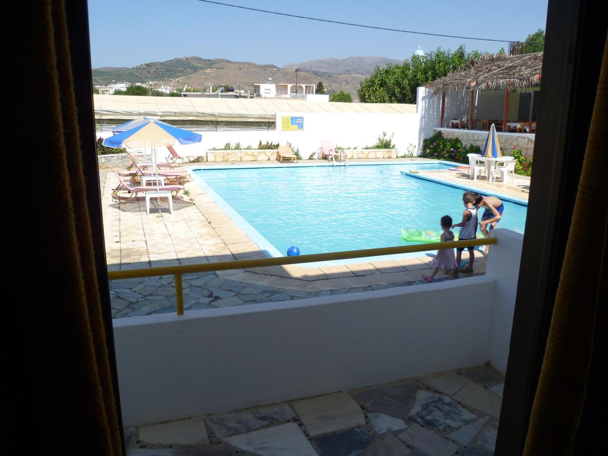 Karmi Apartments Kolymbari Exterior photo