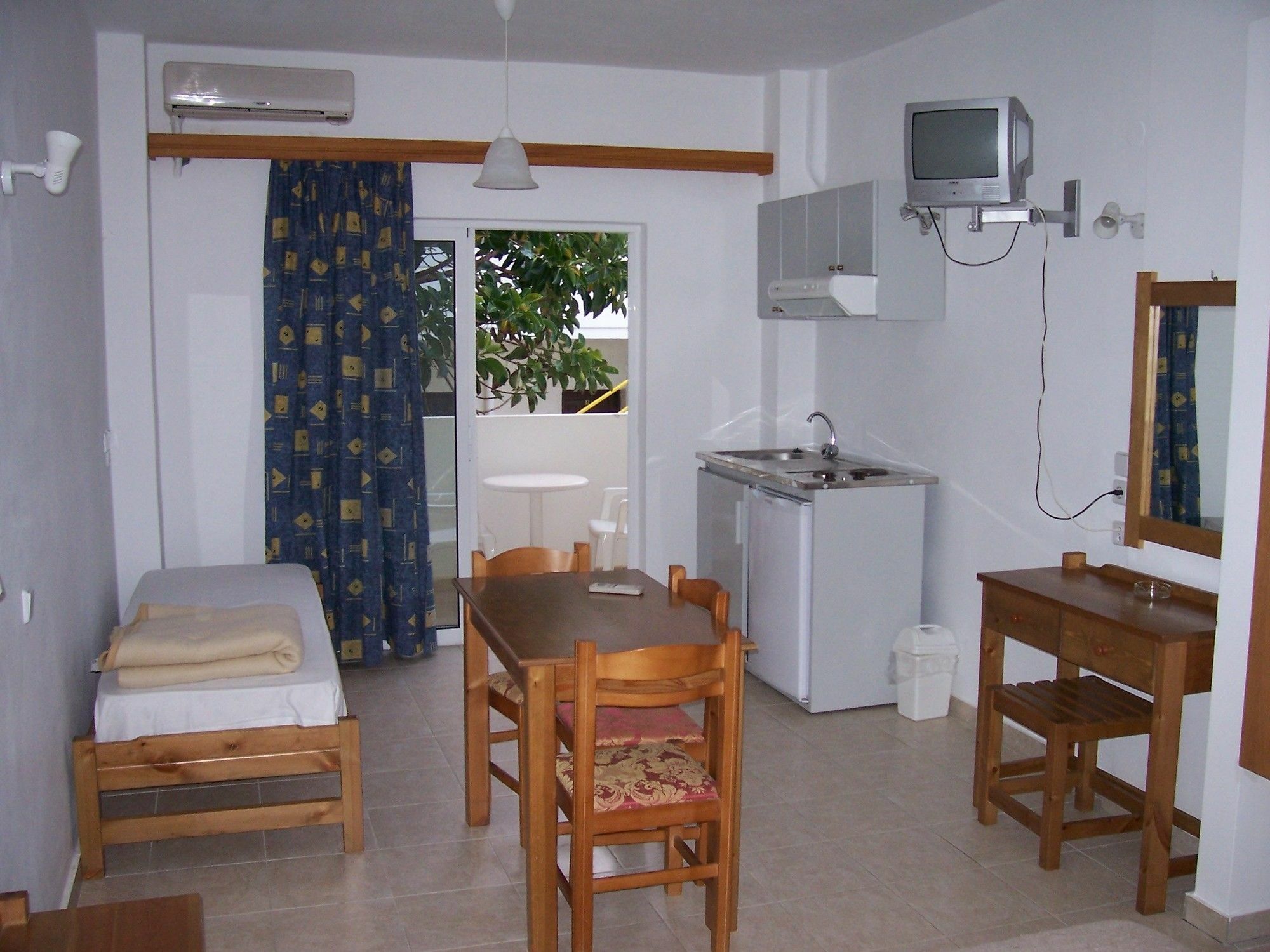 Karmi Apartments Kolymbari Exterior photo