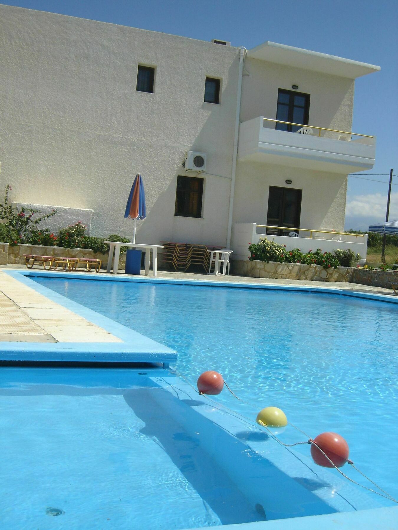 Karmi Apartments Kolymbari Exterior photo