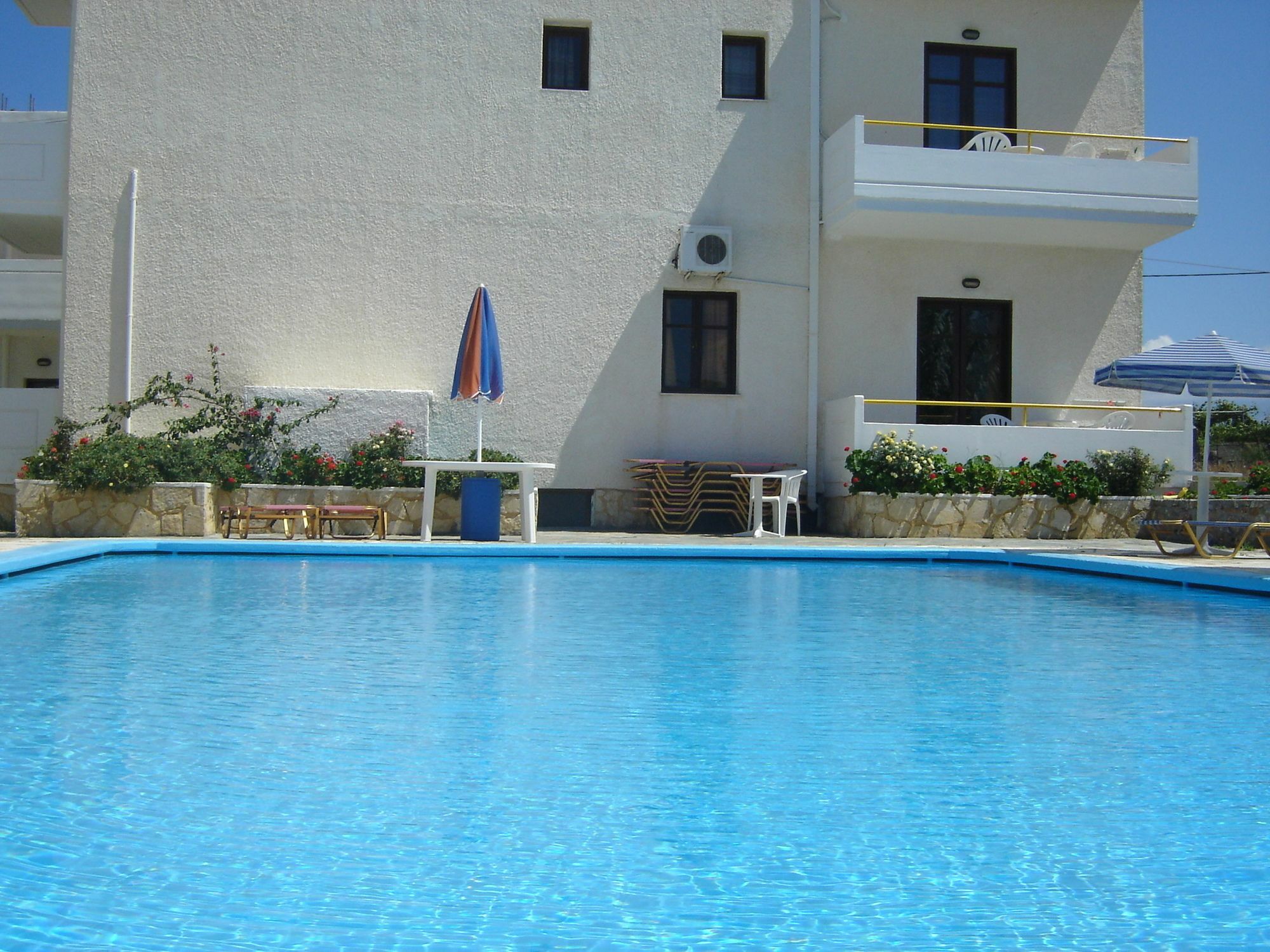 Karmi Apartments Kolymbari Exterior photo